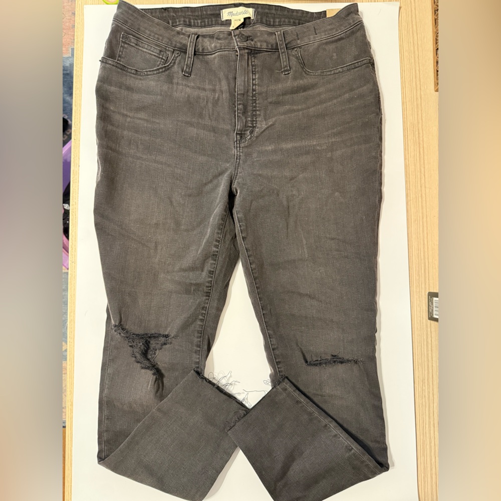 New-Madewell Distressed Black Mid-Rise Skinny Jeans